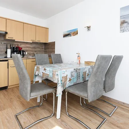 Haus Boje Knurrhahn Apartment Neuharlingersiel